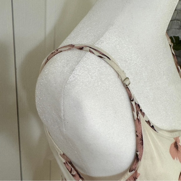 BRANDY MELVILLE Floral Sundress Pink Mauve Rose Flowers - Picture 3 of 10